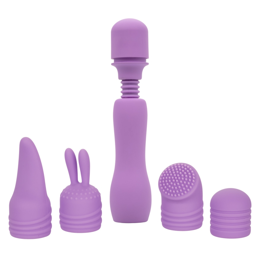 Thanks to its portable format, flexible head and 4 interchangeable tips, this set allows you to explore several styles of stimulation with a single accessory.