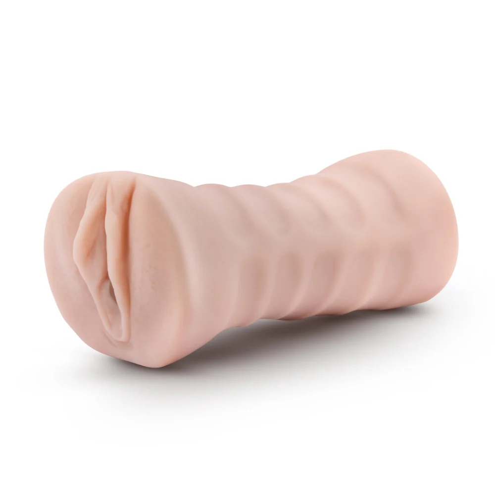 The M for Men Rain masturbator focuses on a soft, enveloping, and easy-to-control sensation.