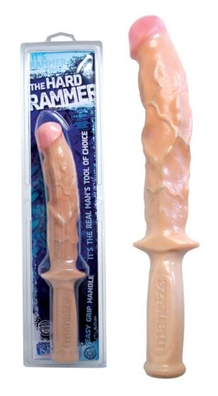 Dildo anal The Hard Rammer™. Dildo made of soft-textured gelatin, latex-free and cadmium-free. Non toxic and with antibacterial. Very realistic shape, veined and skin colored. Flared base. A handle at the base makes it easy to handle.