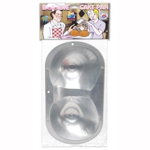 Perfect for adding a humorous and daring touch, this mold will allow you to create a cake in the shape of breasts.
